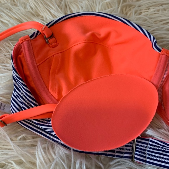 La Vie En Rose bikini. - Picture 3 of 4